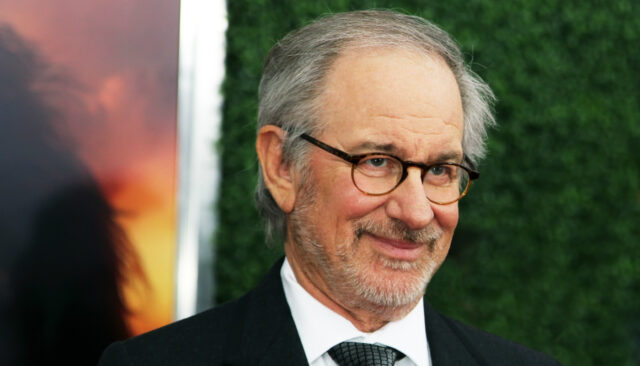 Spielberg envía comida y dona 500.000 dólares a hospitales por el coronavirus