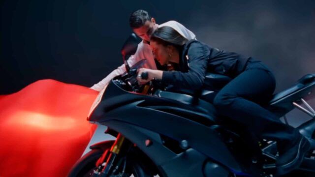 Rosalía descubre su pasión por las motos