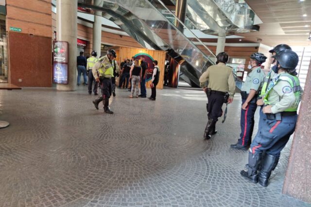 Frustraron intento de robo en el Banco del Tesoro del centro comercial San Ignacio