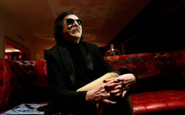 La evolución de Charly García es buena, pero seguirá hospitalizado