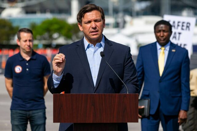 Gobernador de Florida declaró estado de emergencia para la costa ante amenaza del huracán Isaías