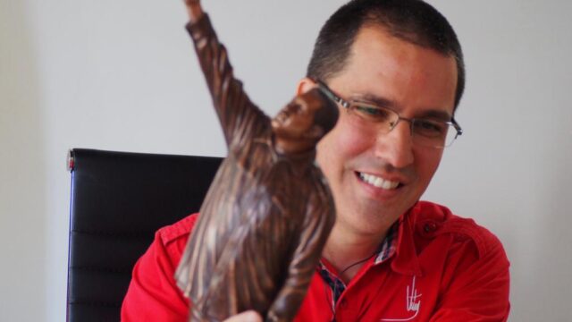 Jorge Arreaza: Ser chavista es no ser capitalista, es no querer acumular el poder
