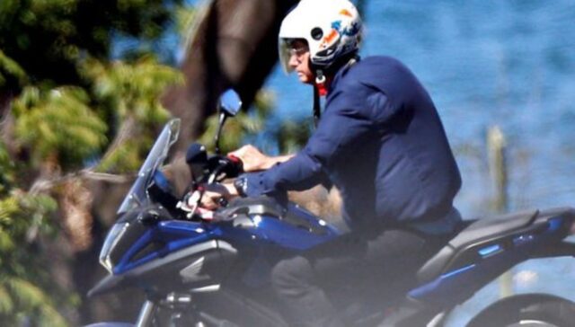 [FOTOS] Con coronavirus, Bolsonaro es visto paseando en moto y conversando sin tapabocas