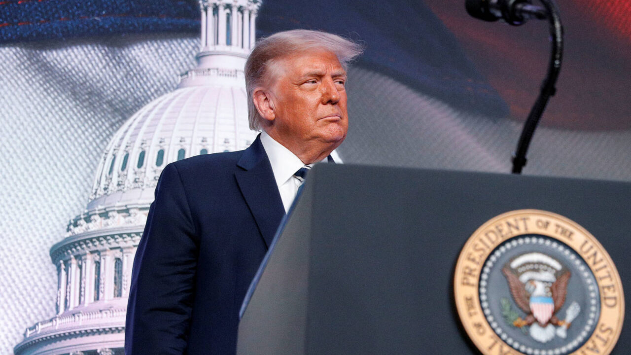 Trump pidió a gobernadores alistarse para distribuir vacuna contra el covid-19