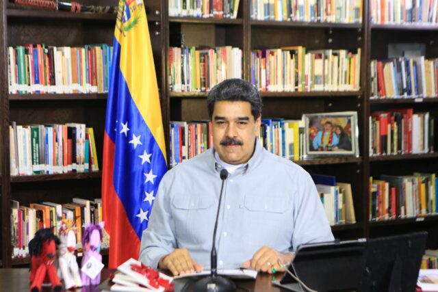 Maduro: “Votar será más seguro que ir a la farmacia o visitar un familiar”