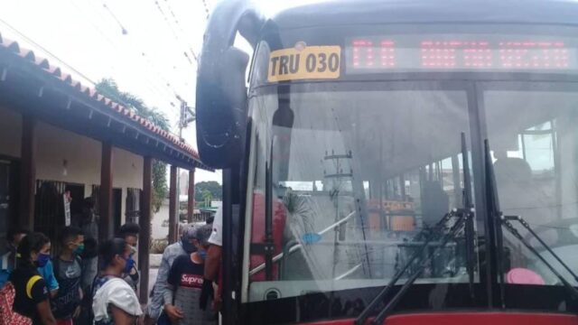 En Valera se requiere tener salvoconducto para usar el transporte público