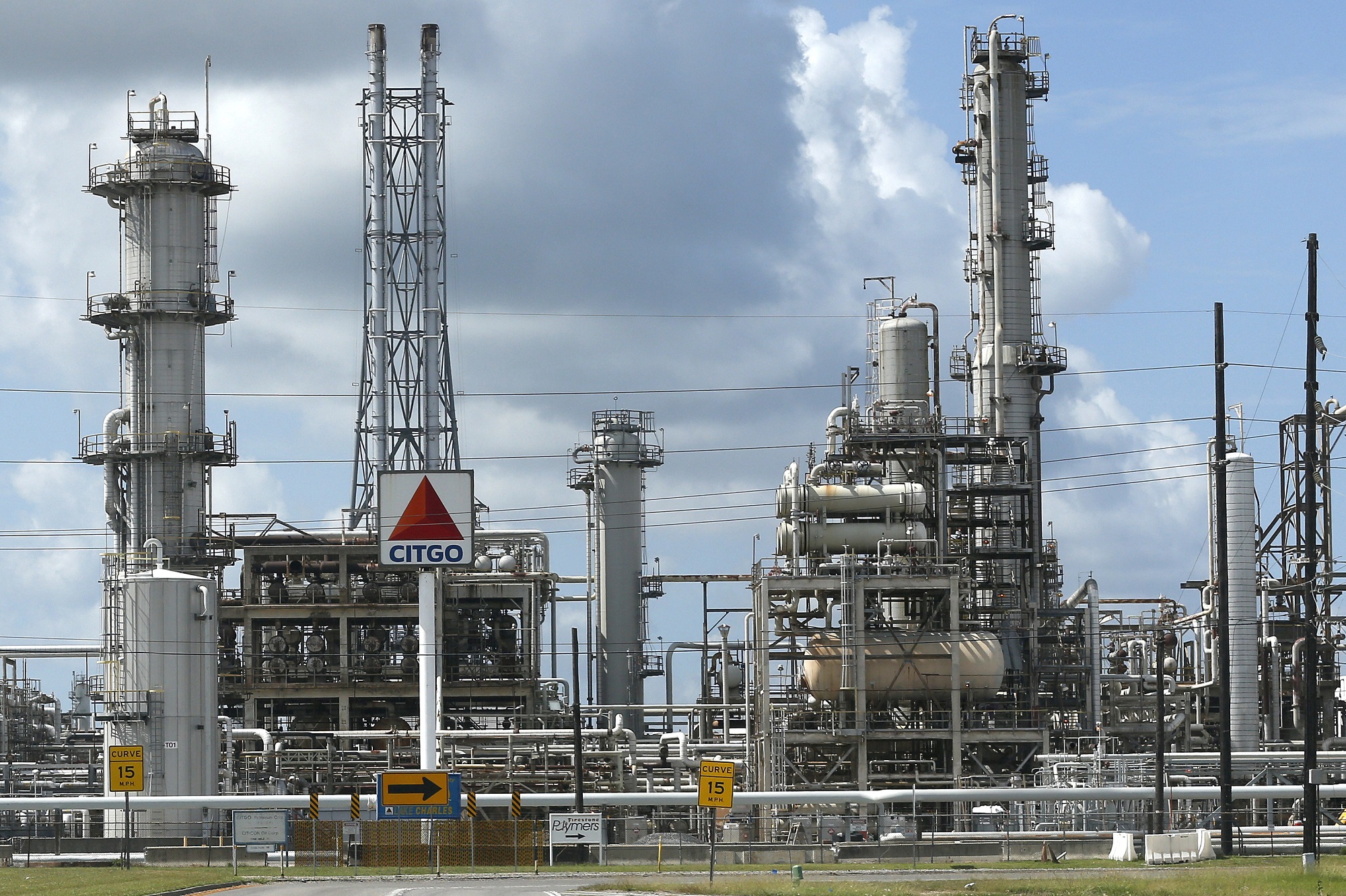 Cover image for Venezuela: la hora del petróleo y la postergación electoral