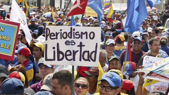 IPYS: Más de 5 millones de venezolanos no tienen acceso a noticias
