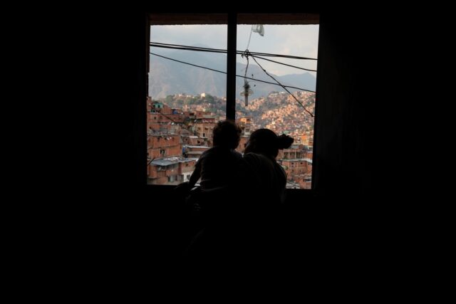 Zonas de Petare tienen más de 10 horas sin luz