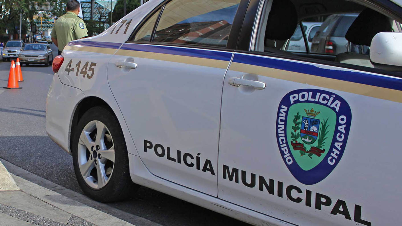 PoliChacao detuvo a integrante de una banda que roba celulares en Caracas