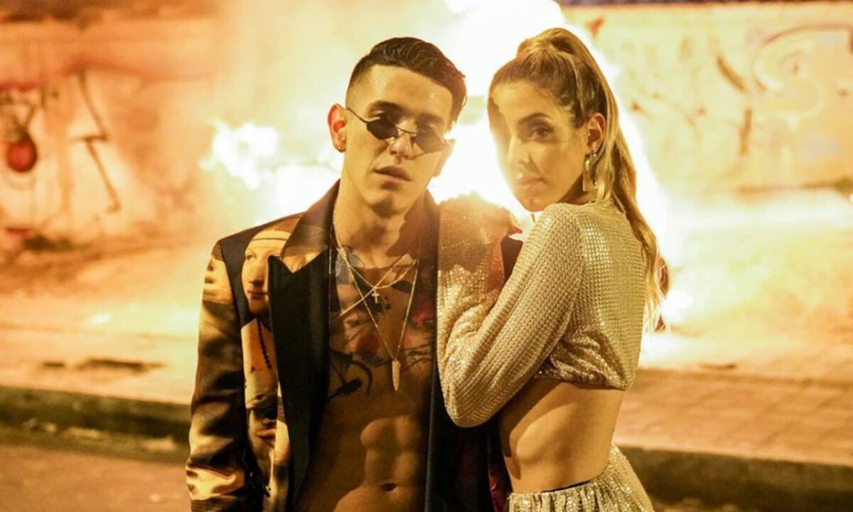Corina Smith junto a Lenny Tavárez