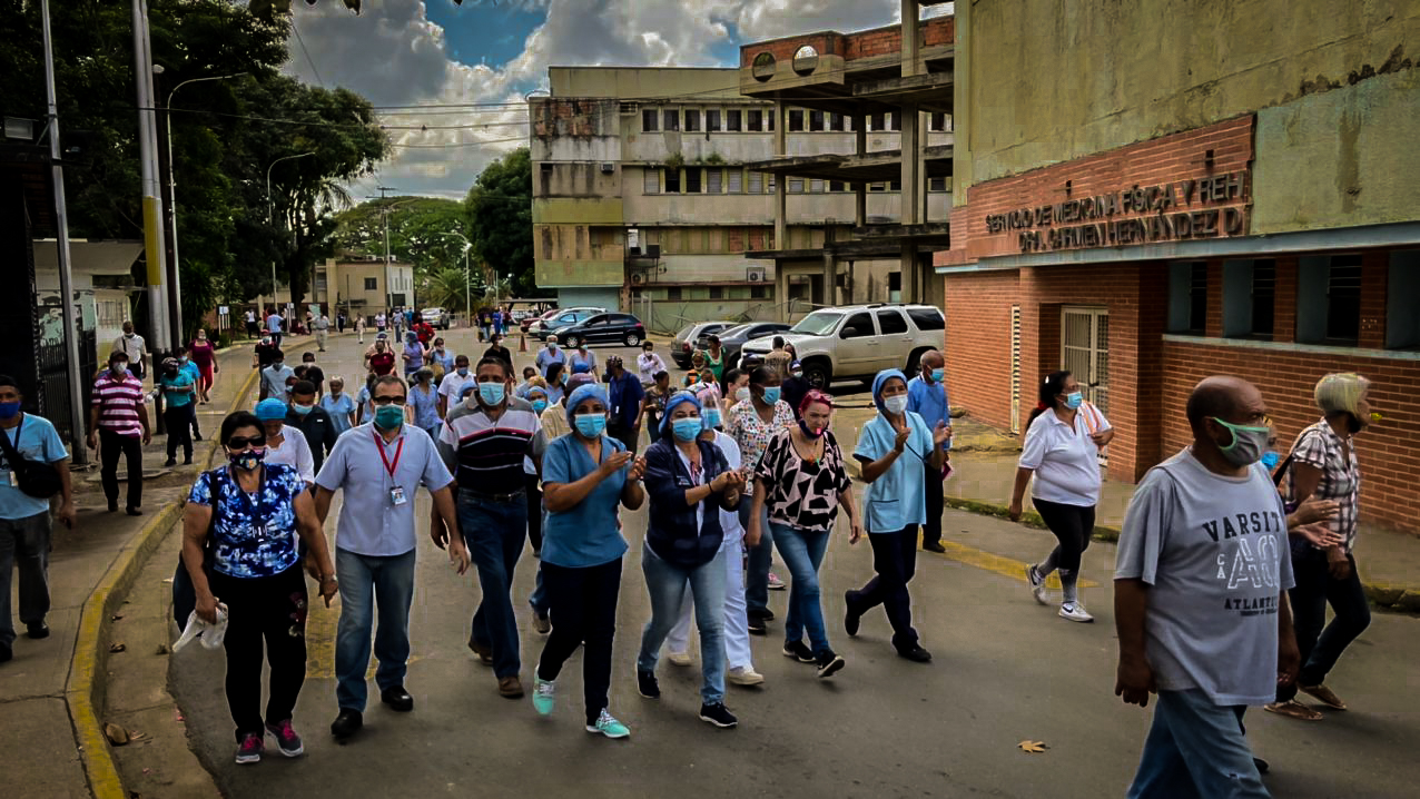 armando-diaz-protesta-hospital-valencia-3