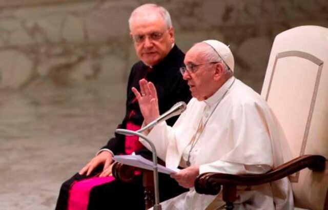 El Papa dice que pagar impuestos es un deber ciudadano