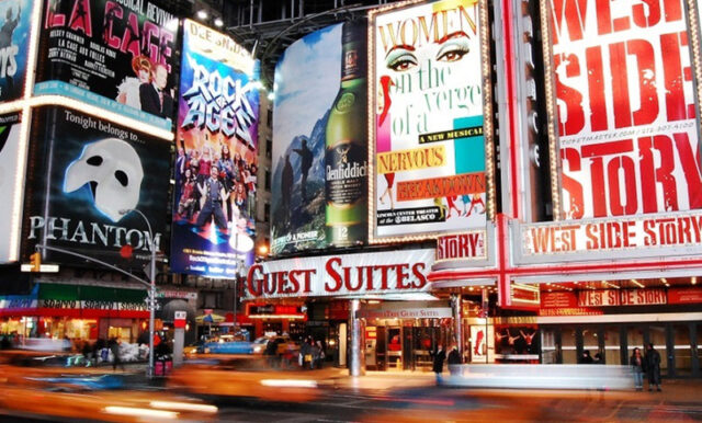 Teatros de Broadway permanecerán cerrados hasta finales de mayo de 2021