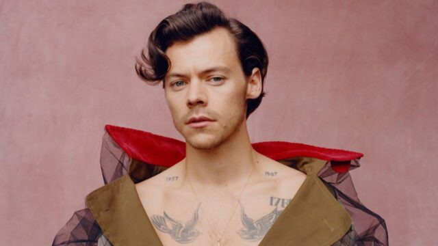 Harry Styles es el primer hombre en la portada de Vogue y recibió críticas por ser demasiado femenino