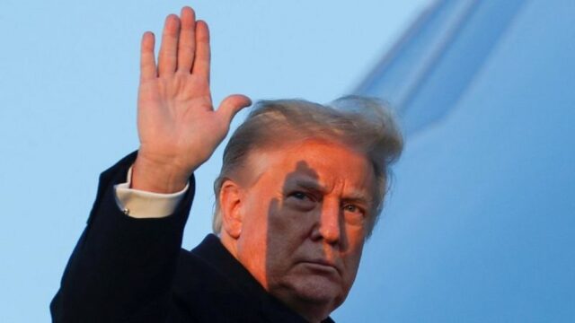 Donald Trump: ¿puede el presidente de EE UU perdonarse a sí mismo para no ser enjuiciado tras dejar el poder?