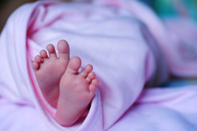 Dos bebés recién nacidas fueron asesinadas por sus madres en menos de una semana