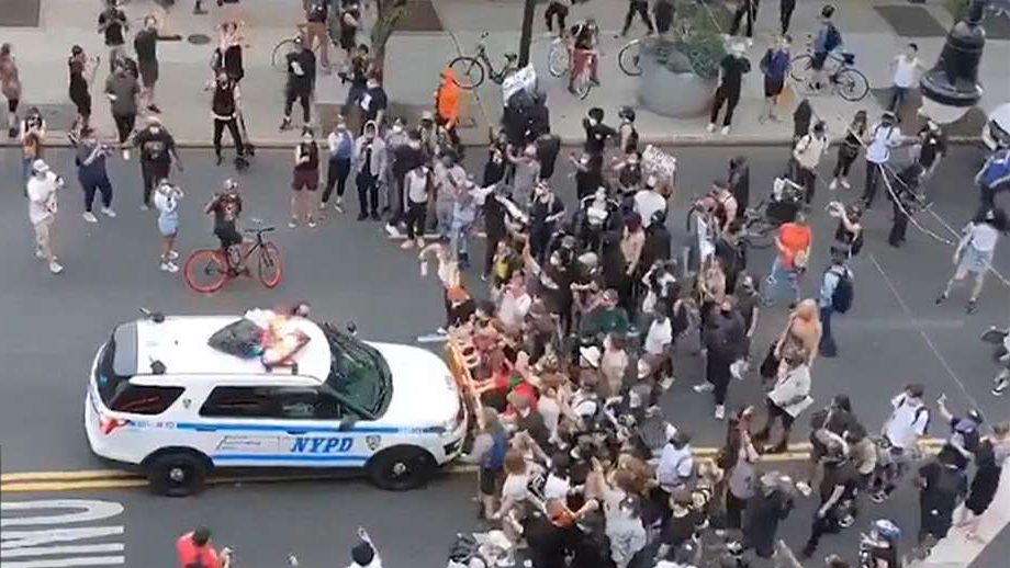 Fiscal de Nueva York demandó a la Policía por excesos en protestas