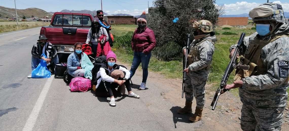 los-venezolanos-detenidos-i-armada._420218025_1140x520