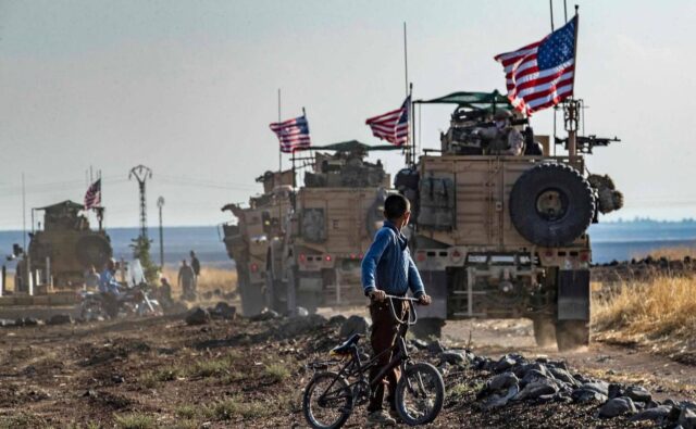 Los demócratas criticaron el ataque de Biden a Siria y los republicanos lo apoyaron