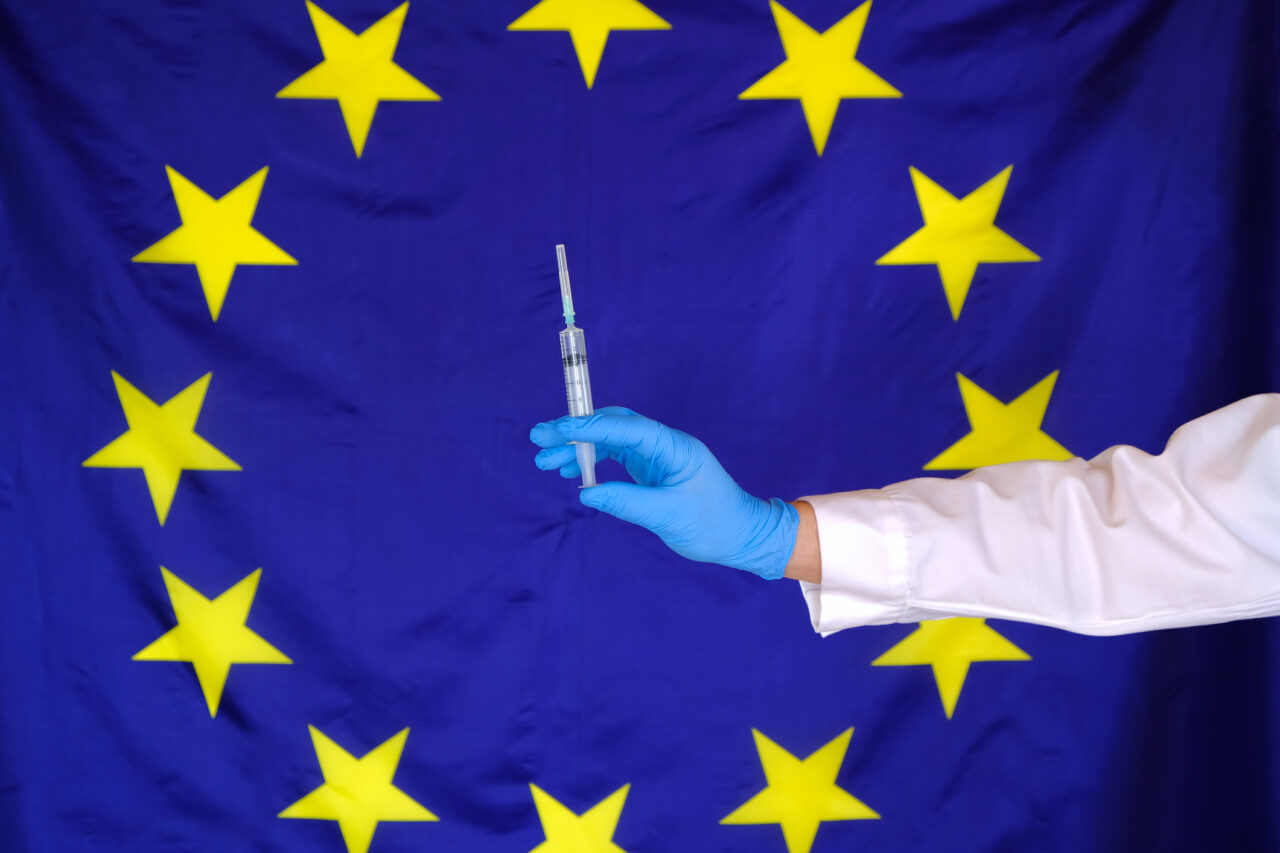 La Unión Europea acordó en avanzar en un certificado de vacunación