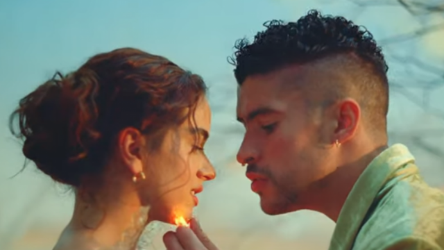 Bad Bunny y Rosalía estrenaron video de "La noche de anoche"