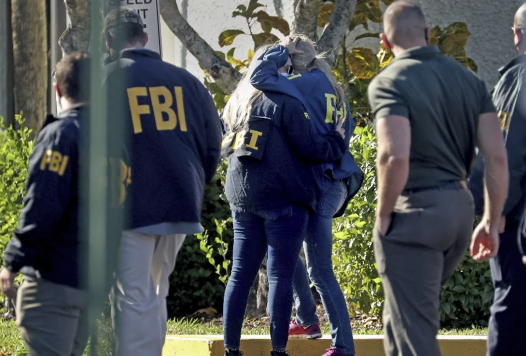 La nueva lista de los 10 más buscados por el FBI: ¿quiénes son y qué hicieron?