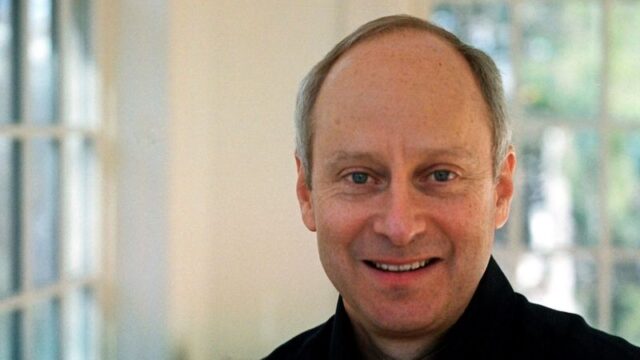 Michael Sandel: "El primer problema de la meritocracia es que las oportunidades en realidad no son iguales para todos"