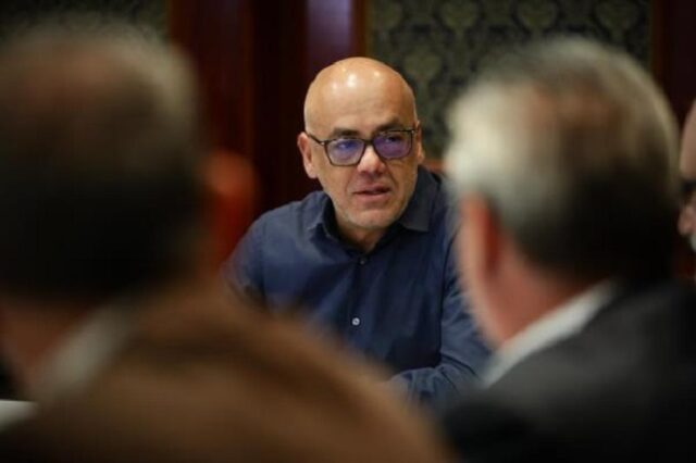 Jorge Rodríguez: Estamos poniendo todo el empeño para lograr acuerdos parciales pronto