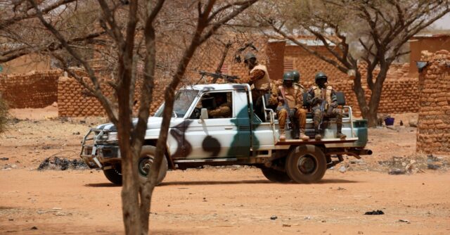 Dos periodistas españoles y un irlandés asesinados en ataque en Burkina Faso