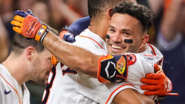Altuve y Gomes pegaron grand slams y condujeron a la victoria a sus equipos