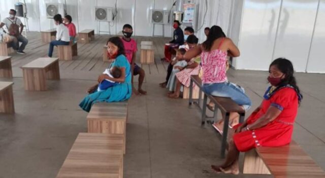 11 waraos caminaron durante seis días para llegar a Brasil