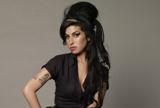 Una década sin Amy Winehouse: dos documentales ven más allá de su trágica historia