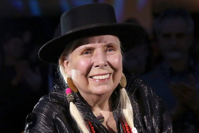 Joni Mitchell recibirá el premio Persona del Año de los Grammy