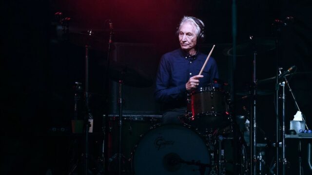 Elton John lamenta la muerte de Charlie Watts: "Fue el mejor batería"