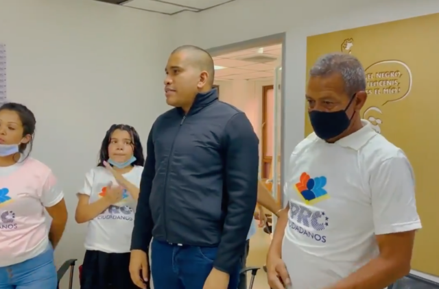 Leocenis García inicia censo para determinar beneficiarios de su tarjeta El Negro