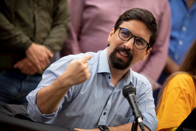 Freddy Guevara a un mes de la detención de su hijo: “Él no es una ficha para negociar y menos si ponen en peligro su vida”