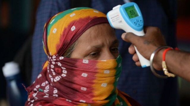 Primera vez desde 2020: la India registró menos de 6.000 casos de covid