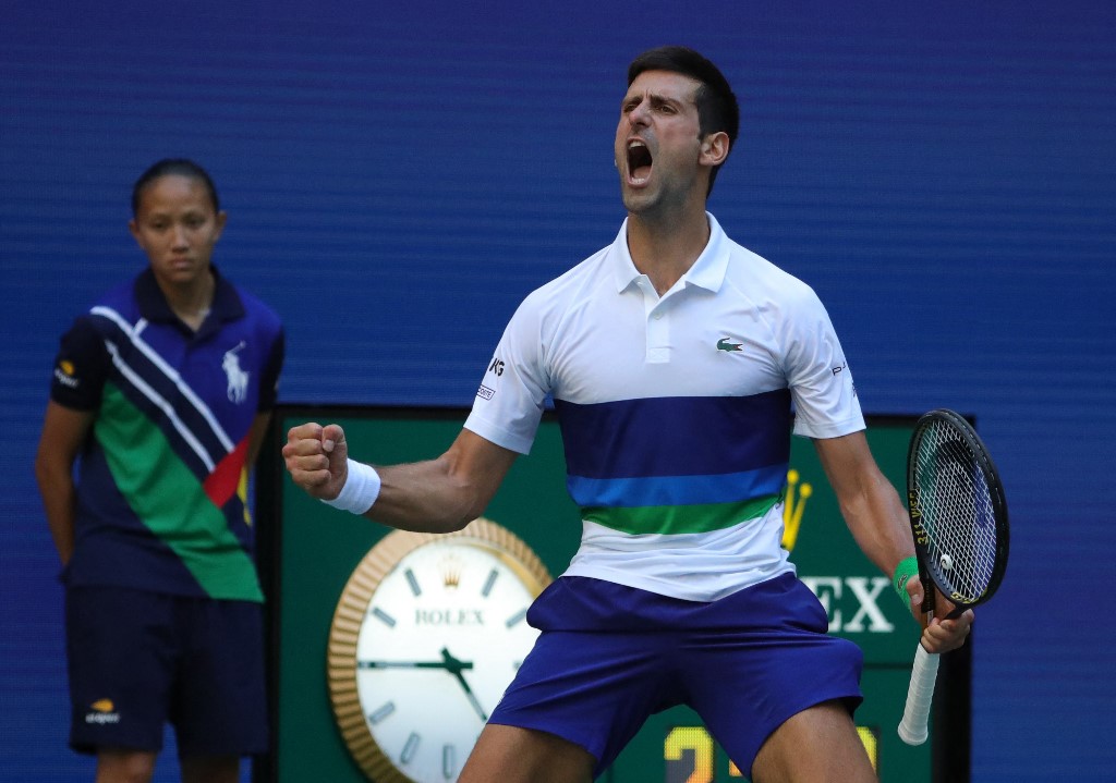Djokovic remonta a Medvedev y supera a Nadal en títulos Masters 1.000
