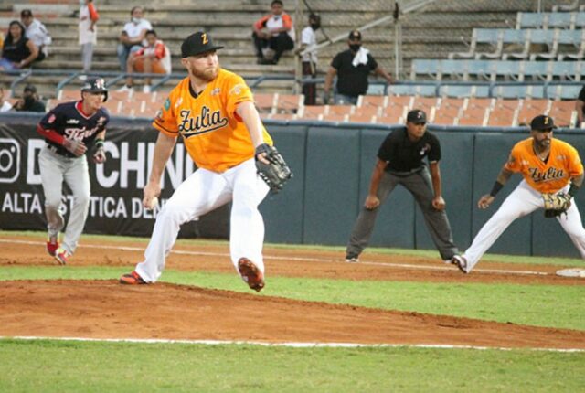 Águilas alcanzan su primer triunfo de la temporada ante los Tigres