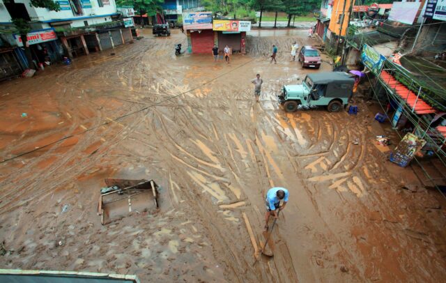 Las fuertes lluvias en el norte y sur de la India dejaron más de 40 muertos