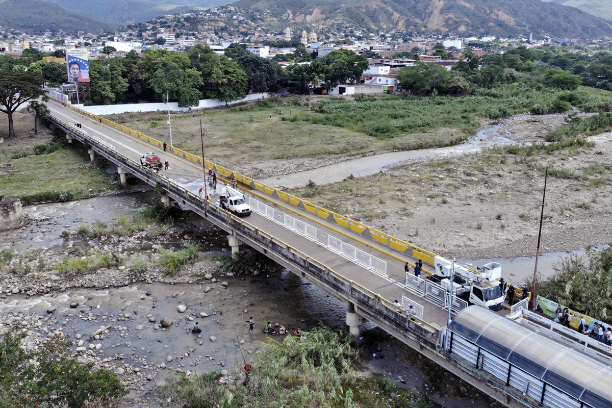 COLOMBIA-VENEZUELA-BORDER-BRIDGE