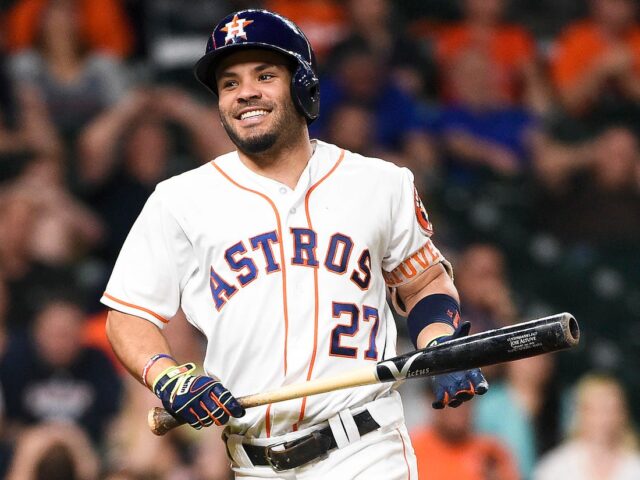 José Altuve es el venezolano con más hits en Series Mundiales