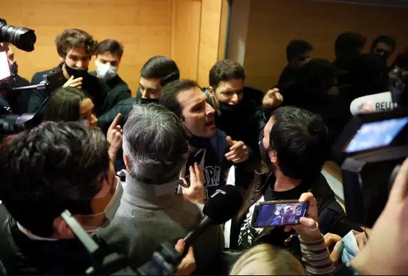Intentaron impedir presentación de Leopoldo López en la Universidad Complutense de Madrid