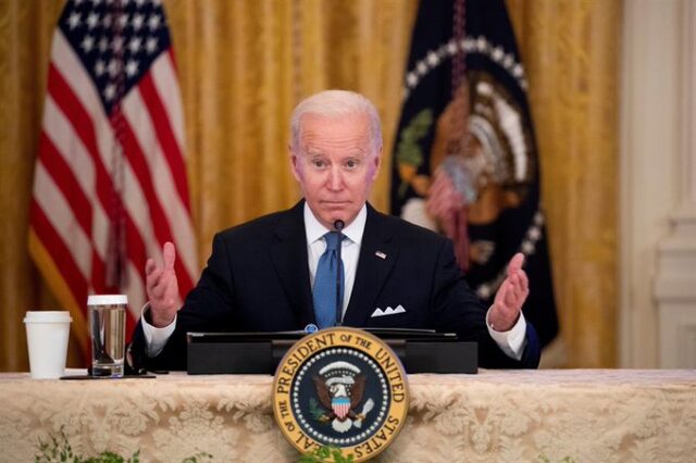 [VIDEOS] "Estúpido": Biden insulta en vivo a un periodista de Fox y se vuelve tendencia