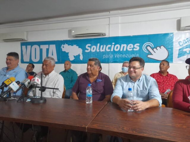 Claudio Fermín deseó éxito a Sergio Garrido en su gestión por Barinas