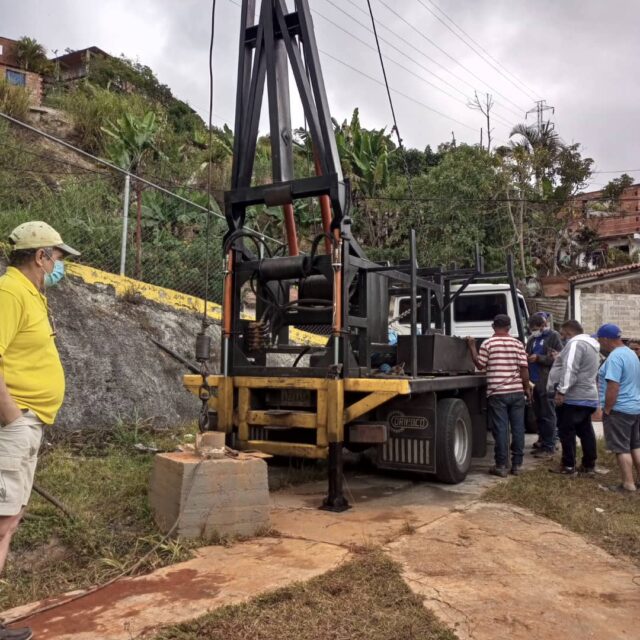 Alcaldía de Carrizal instaló bomba de agua en Santa Eduvigis que beneficiará a 232 familias