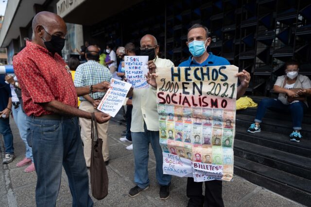 Ministerio de Educación actualizó las tablas salariales de los docentes