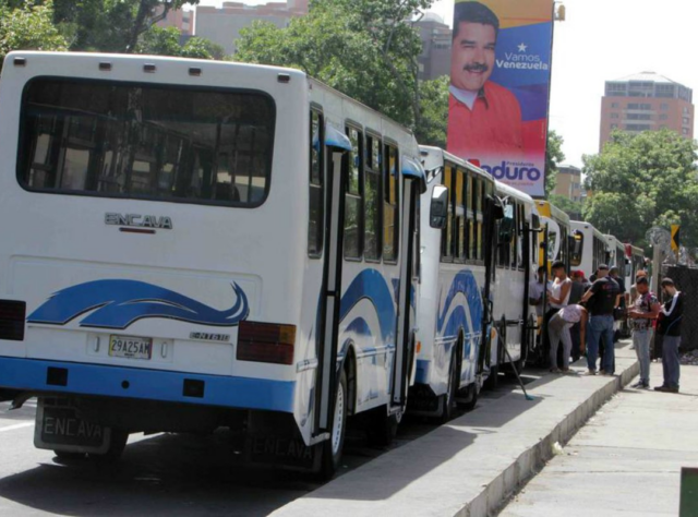 Familias venezolanas necesitan más de 500 dólares mensuales para costear bienes y servicios
