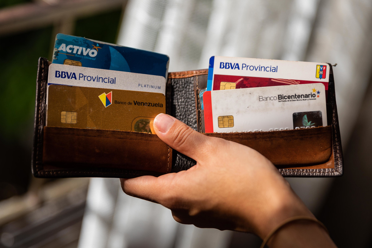 Banca privada no ofrecerá atención durante días de júbilo nacional